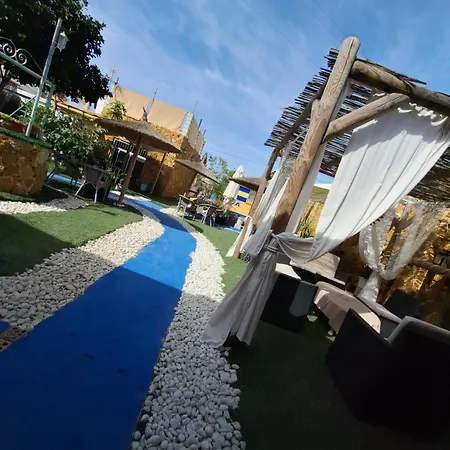 ホームステイ Casa Xeneize Punta Candor カディス